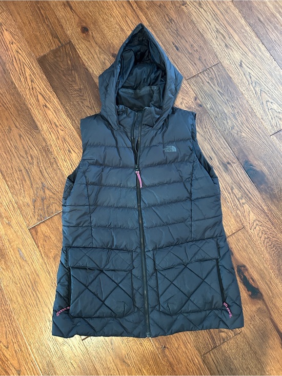 The North Face Jackets & Blazers - The North Face 550 Black Puffer Hooded Vest - Size XL - Good Condition